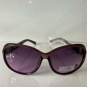 Chic Purple Sunglasses